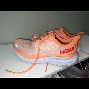 Women’s Hoka Clifton 8